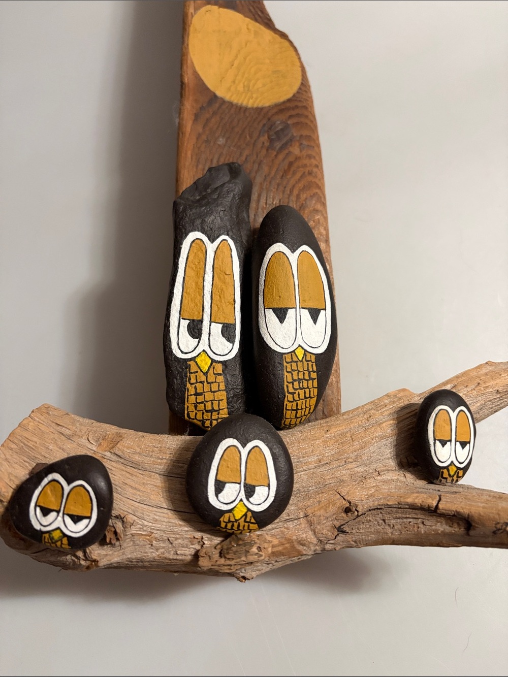 Vintage Owl Rock Family and Wood Handmade Decor Wall Hanger